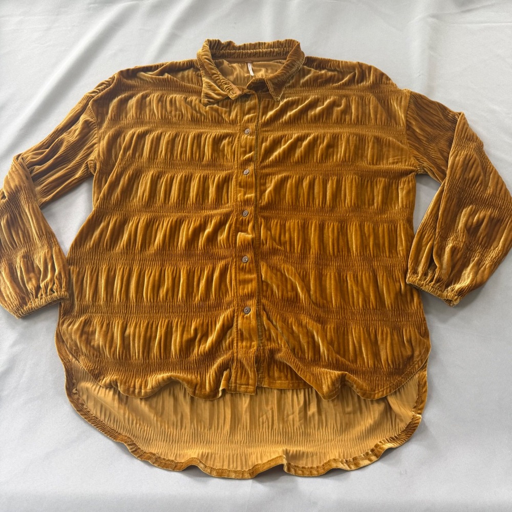 Free People Gold Velvet Blouse Womens Large Smocked Boho Velour Crinkle Oversize